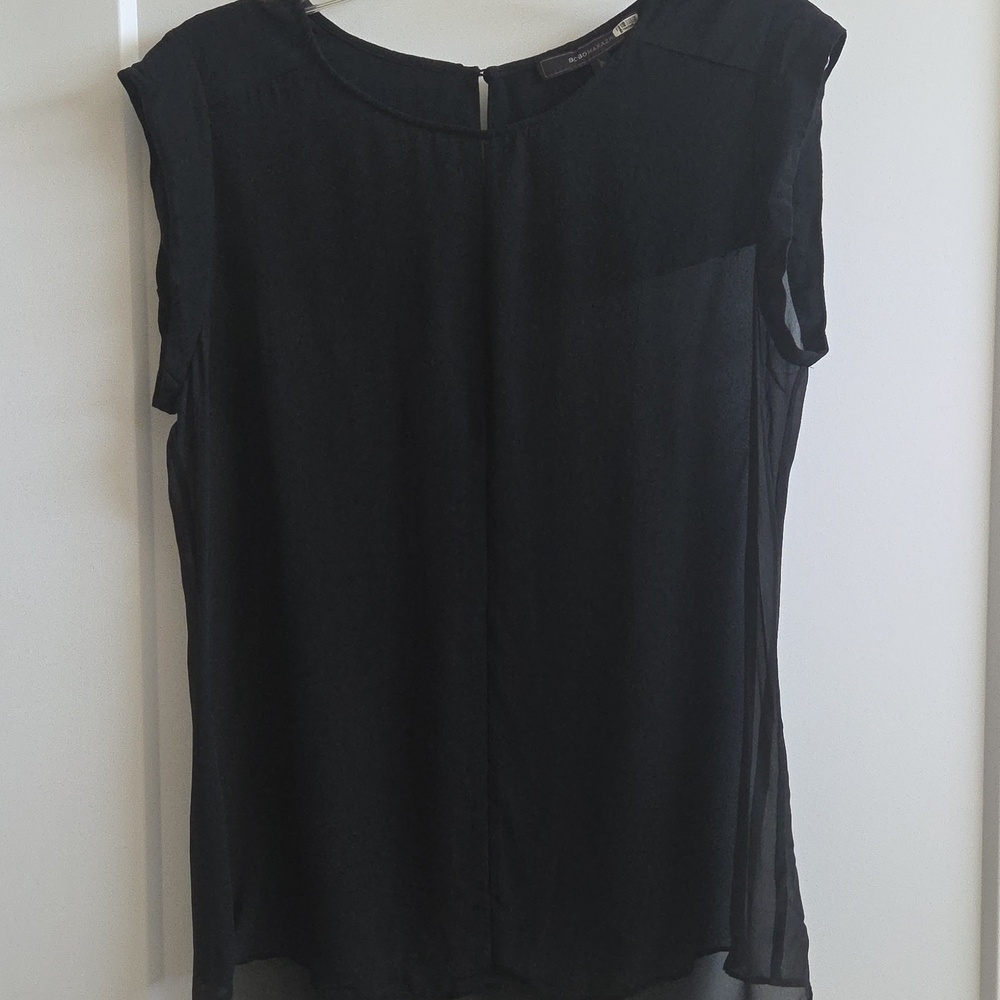 BCBGMaxAzria Black Sleeveless Keyhole Top